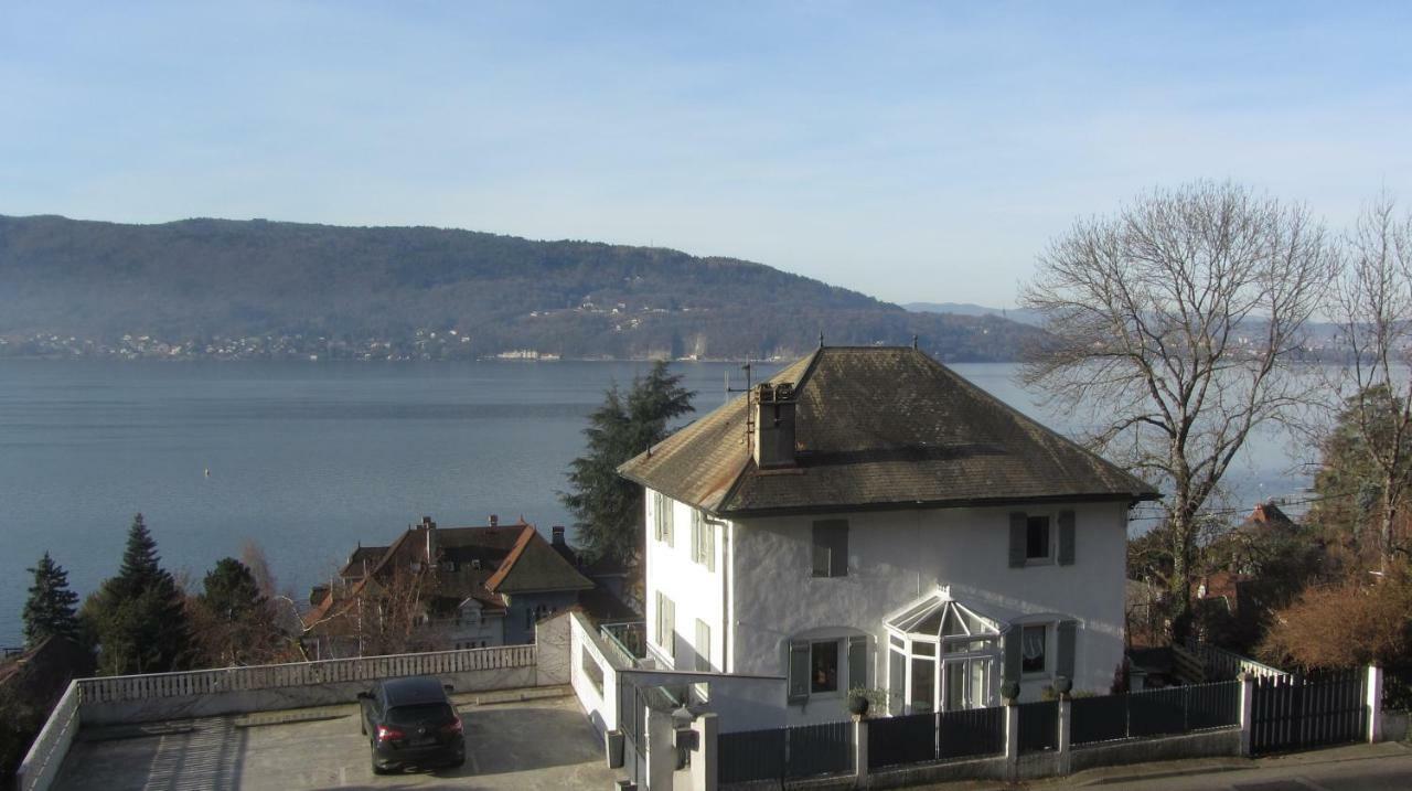 Villa Le Lac Cottage Au Bord Du Lac D'Annecy - Chambre Chez L'Habitant - Les Terrasses Du Lac Veyrier-du-Lac Eksteriør bilde